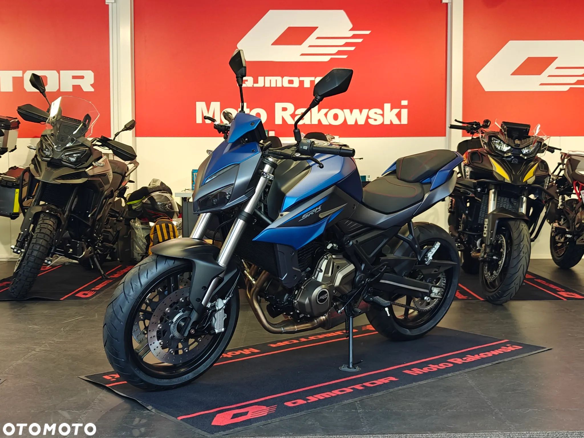 QJMOTOR SRK 700 - 1