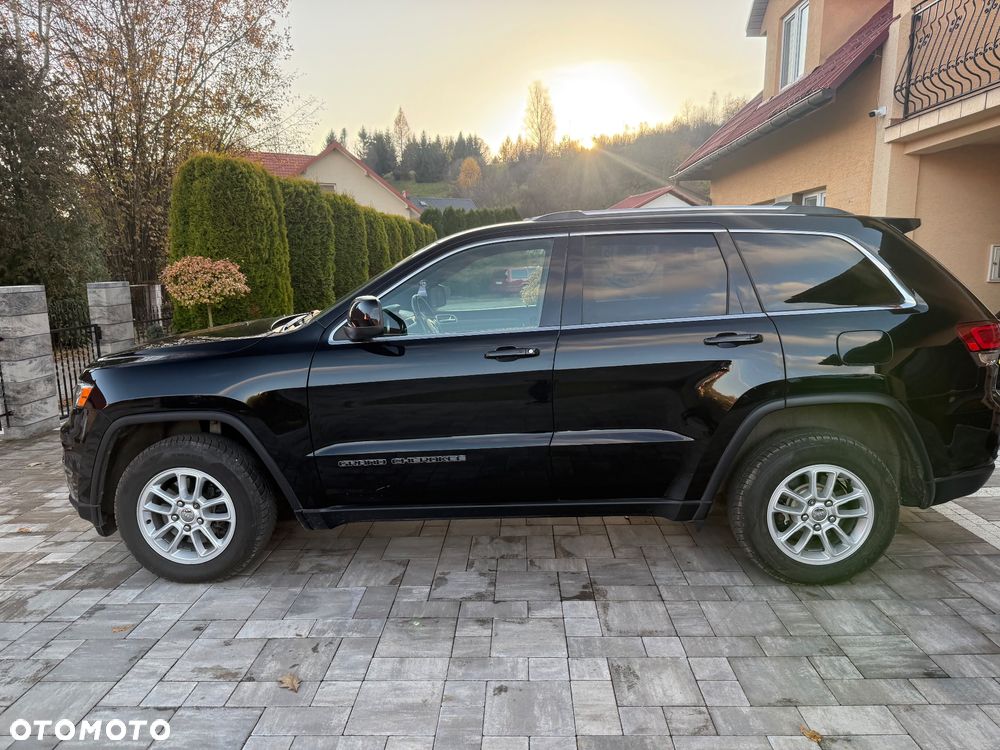 Jeep Grand Cherokee - 32