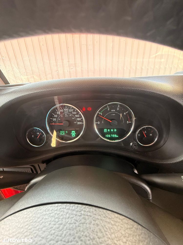 Jeep Wrangler 2.8 CRD AT Rubicon - 11