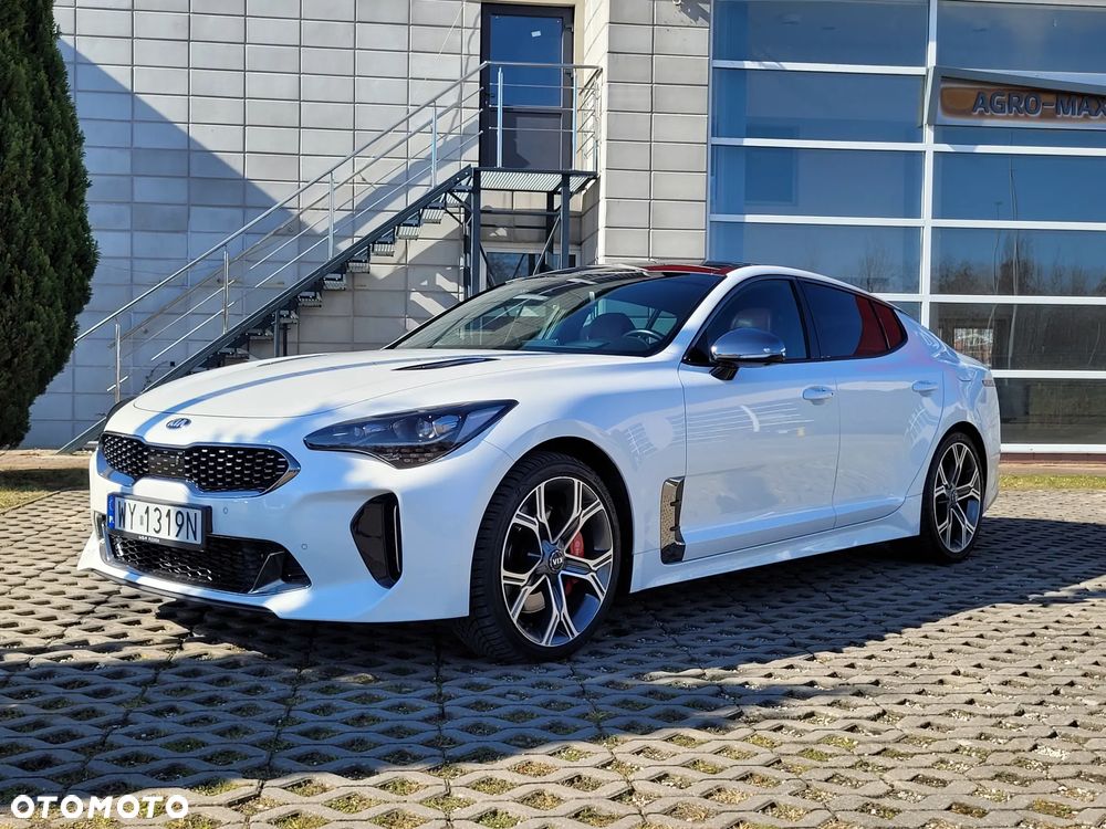 Kia Stinger - 39