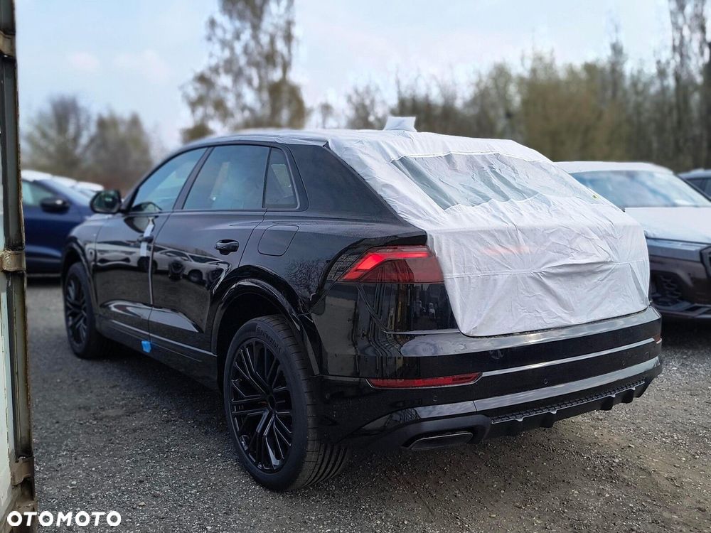 Audi Q8 - 6