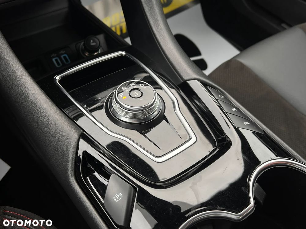 Ford Mondeo - 26