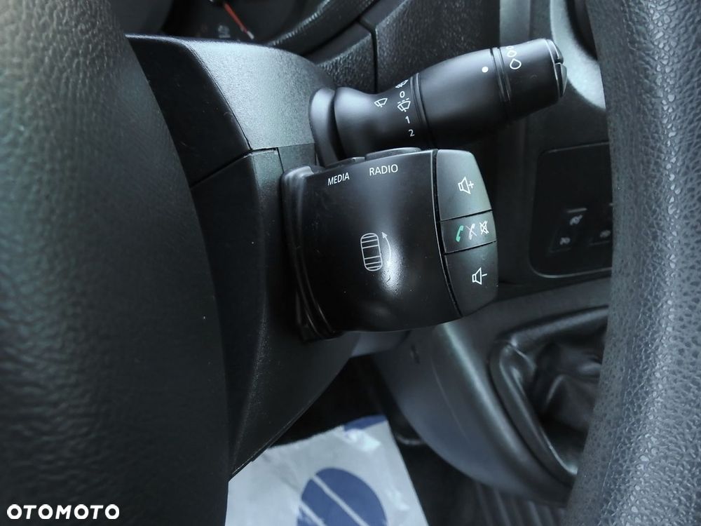 Renault MASTER PLANDEKA 8 PALET WEBASTO TEMPOMAT KLIMATYZACJA PNEUMATYKA  170KM - 31