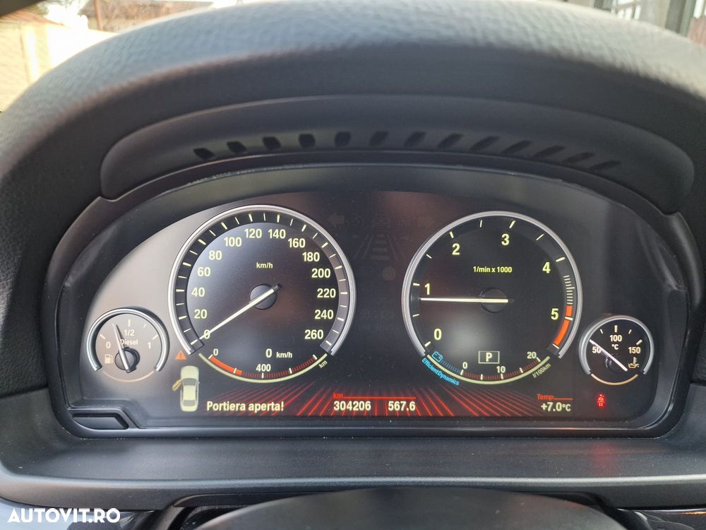 BMW Seria 5 520d Gran Turismo - 13