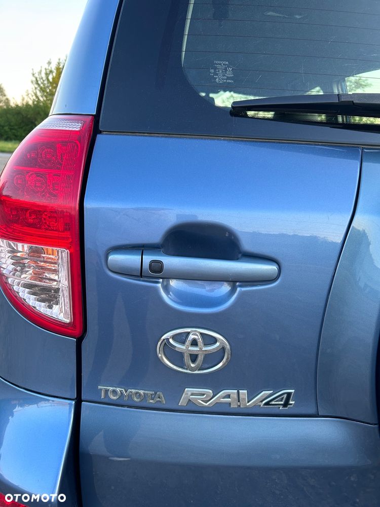 Toyota RAV4 2.0 VVT-i Prestige - 14