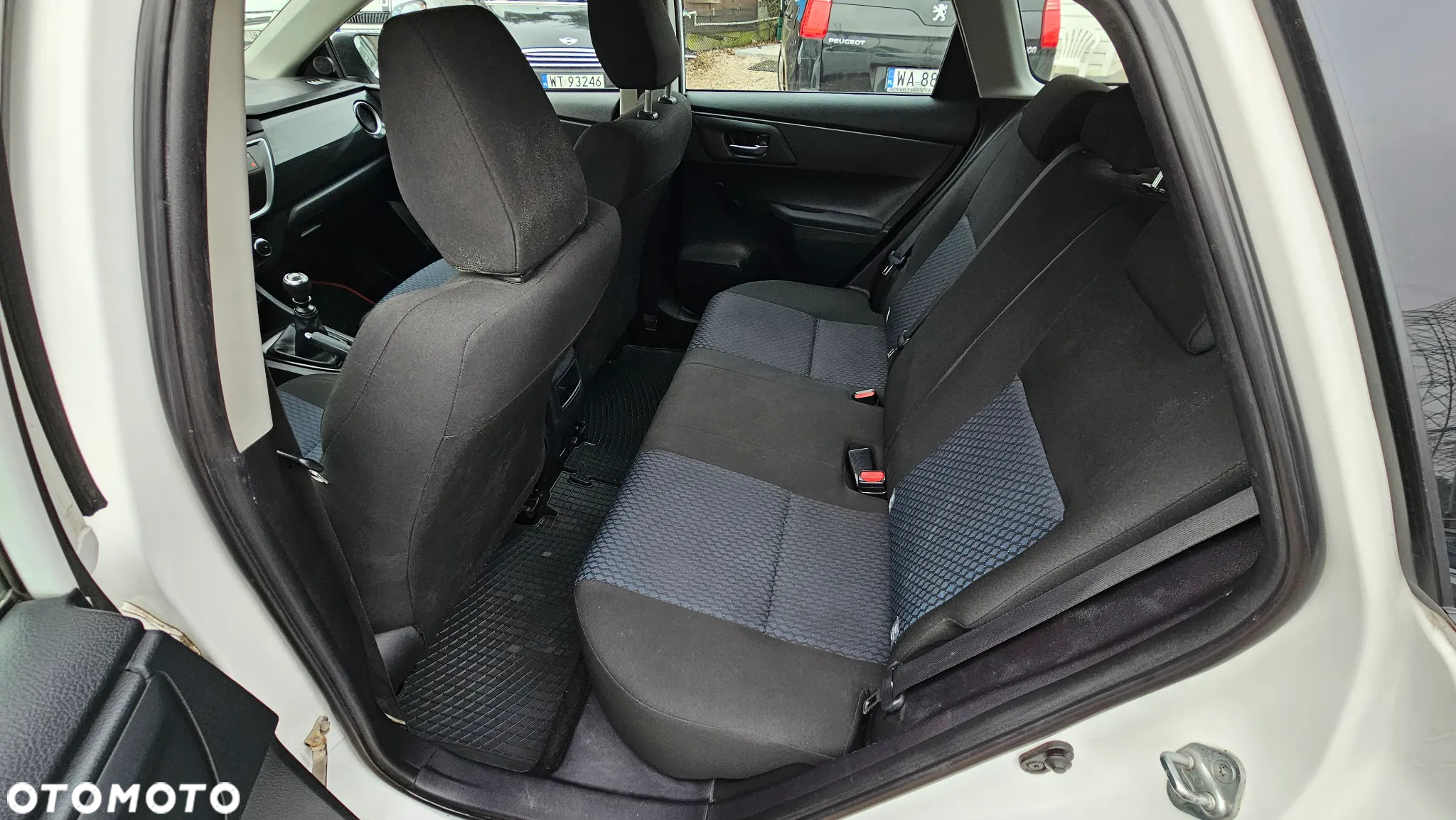 Toyota Auris 1.33 VVT-i Life Comfort - 12