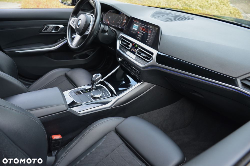 BMW Seria 3 320d MHEV Sport Line - 22