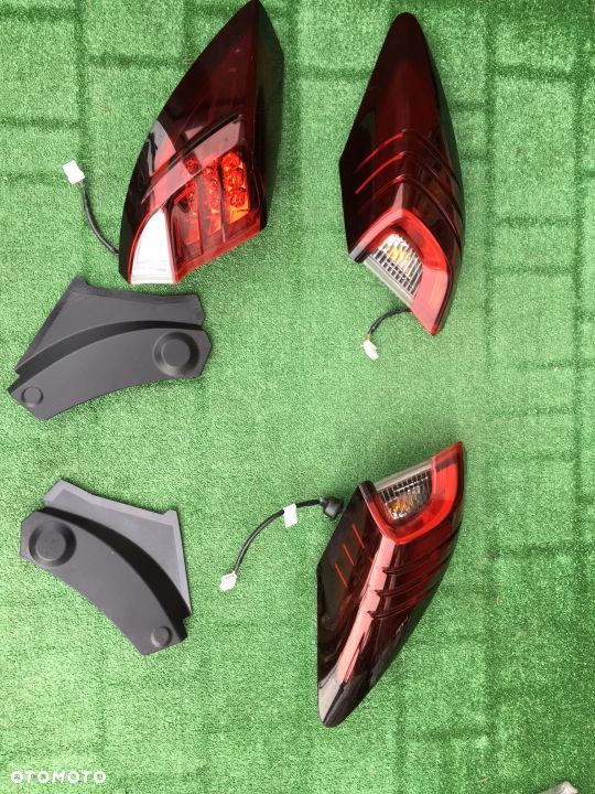 LAMPA TYLNA LEWA PRAWA - HONDA CIVIC IX LIFT