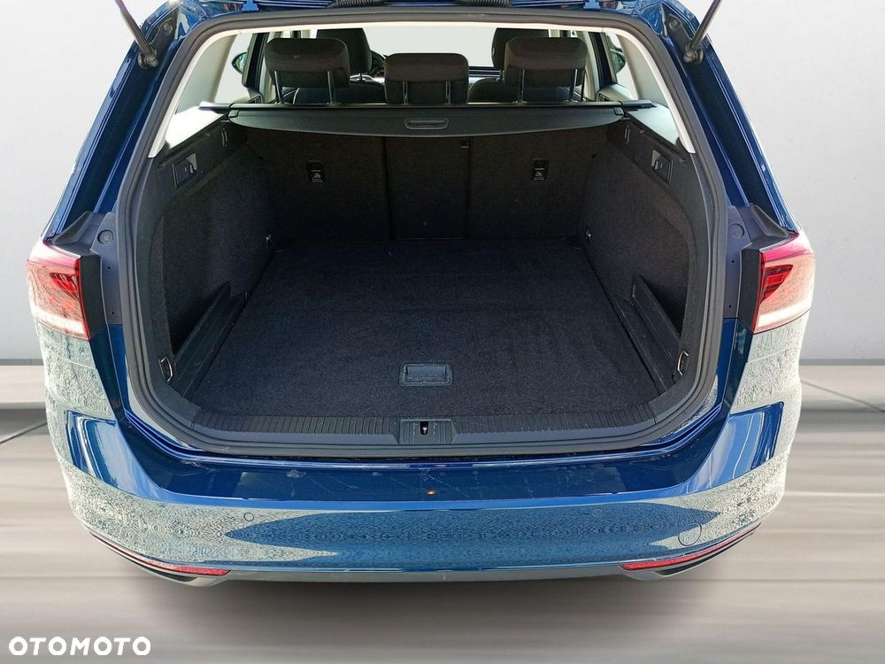 Volkswagen Passat Variant 2.0 TDI EVO Essence - 32
