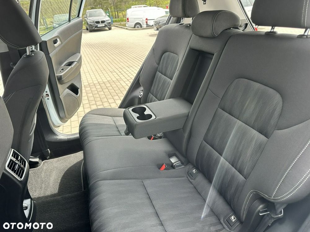 Kia Sportage 1.6 GDI L 2WD - 13