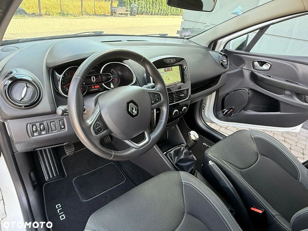 Renault Clio - 6