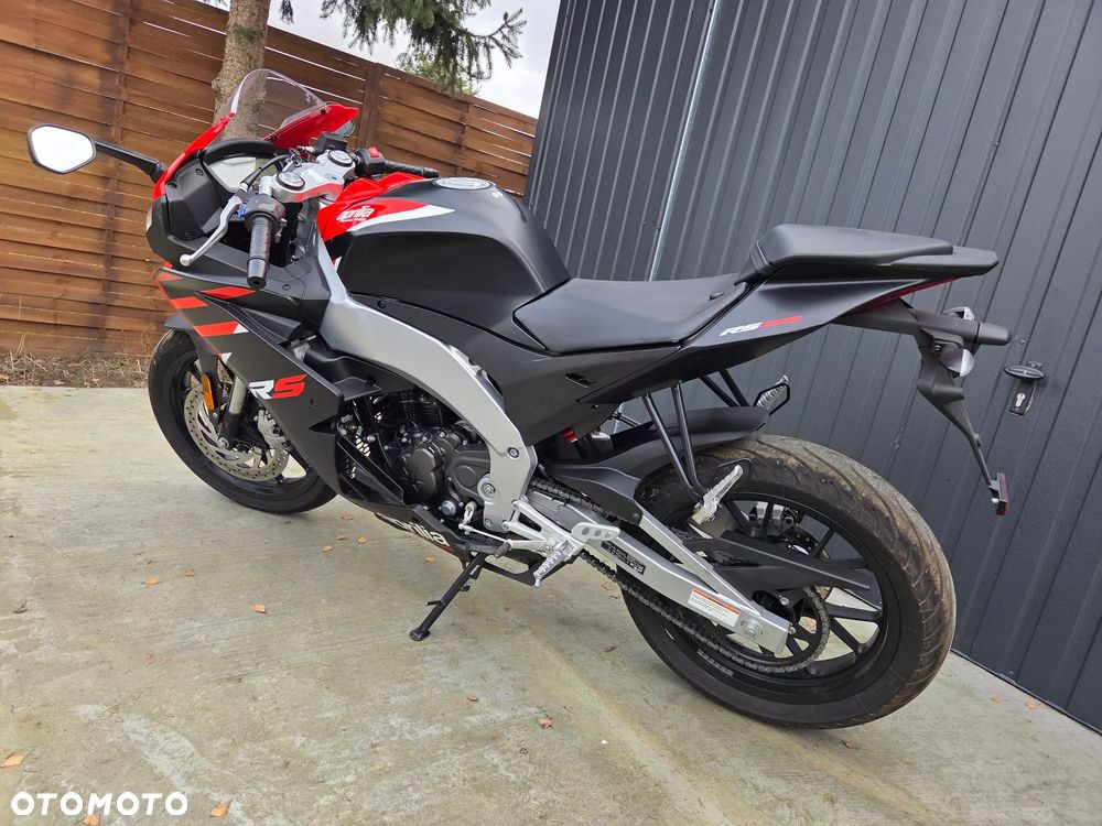 Aprilia RS - 9