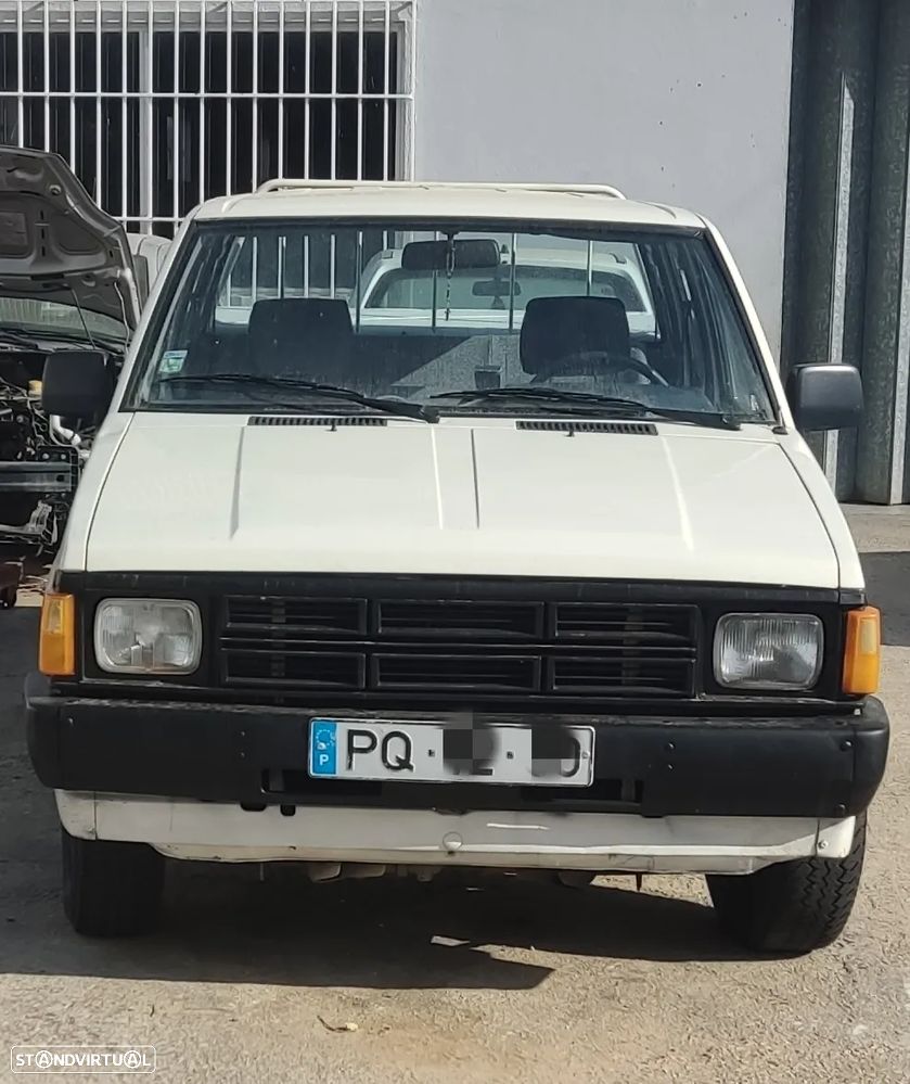Nissan D21 Cabine Dupla (6 Lugares) – 1991 – Para Restauro - 5