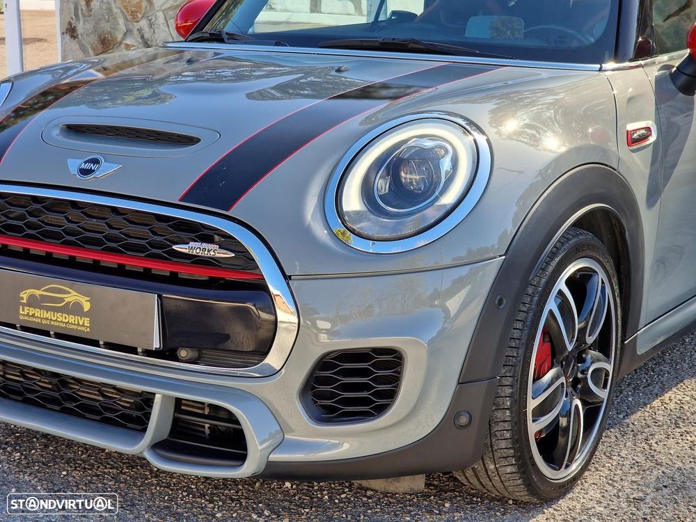 MINI Cabrio John Cooper Works Auto Desportiva - 32