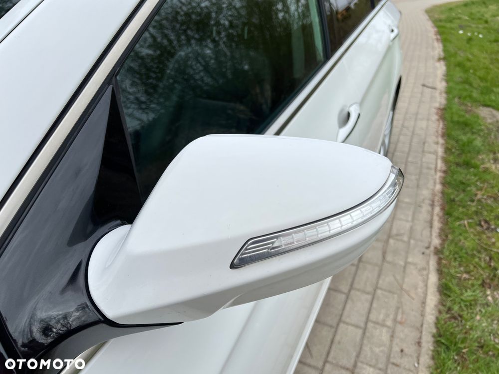 Hyundai i40 Kombi 1.7 CRDi DCT Premium - 31