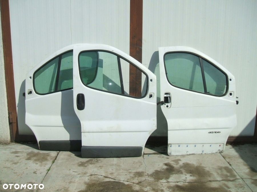 TRAFIC II VIVARO B PRIMASTAR DRZWI prawe przednie przód - 1