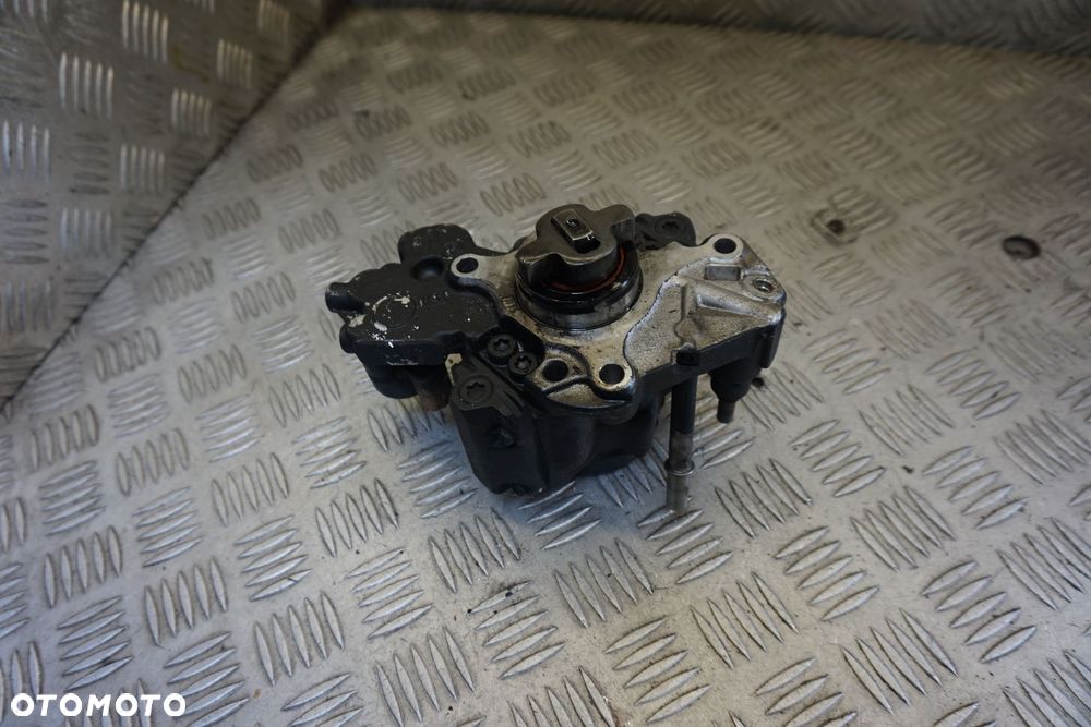 POMPA WTRYSKOWA KUGA I MK1 2.0 TDCI  FORD 2008-2013 - 1