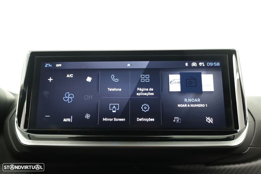 Peugeot e-2008 54 kWh Allure - 11