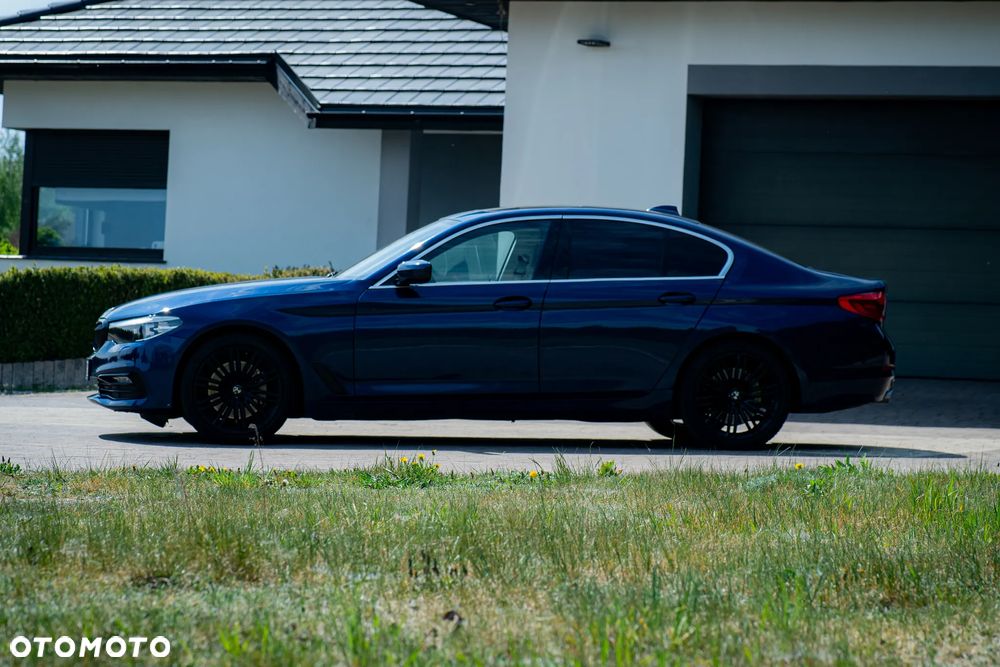 BMW Seria 5 530d xDrive Sport Line - 10