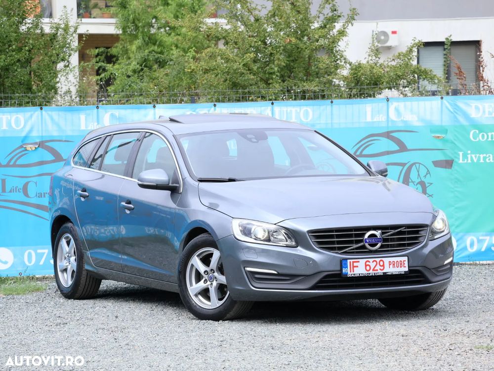 Volvo V60 D2 Geartronic Momentum - 1
