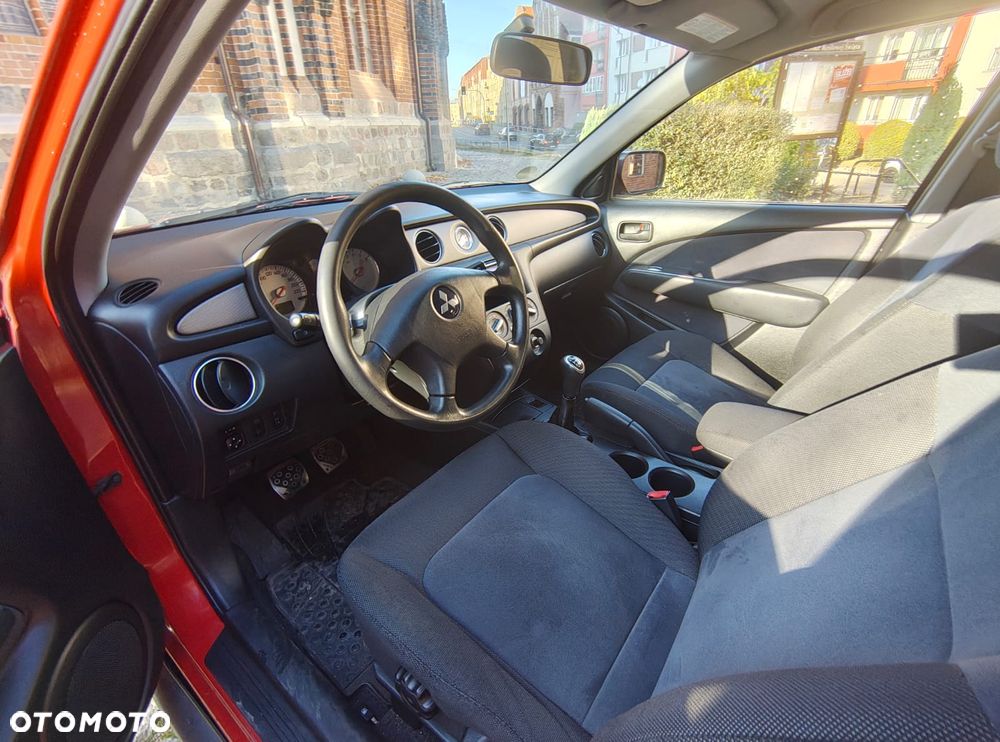 Mitsubishi Outlander 2.0 4WD Intense - 7