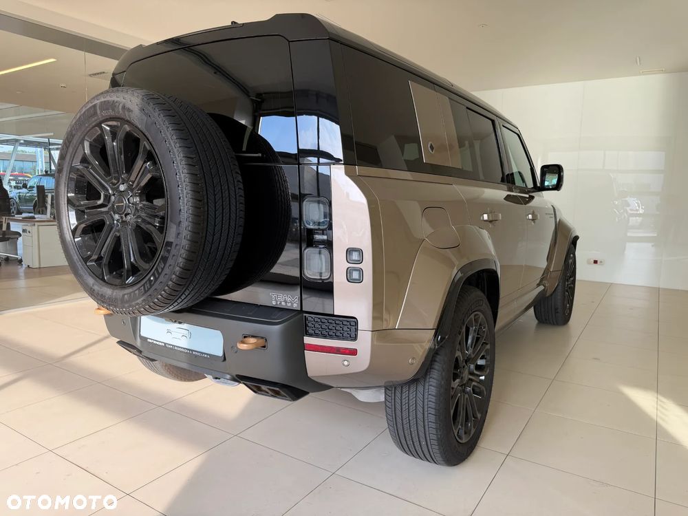 Land Rover Defender 2025 photo 4