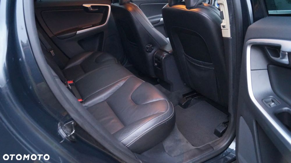 Volvo XC 60 - 12