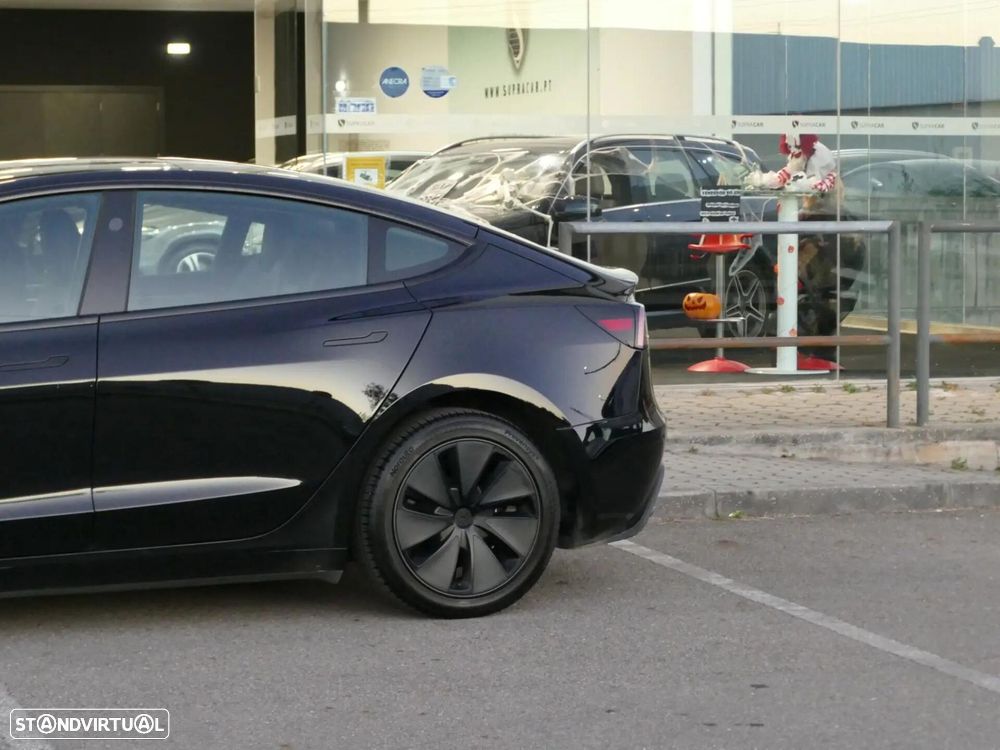 Tesla Model 3 - 17