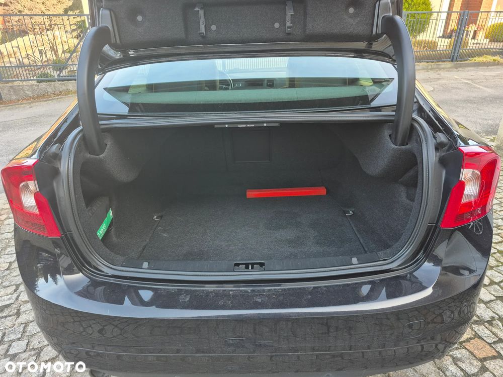Volvo S60 - 18