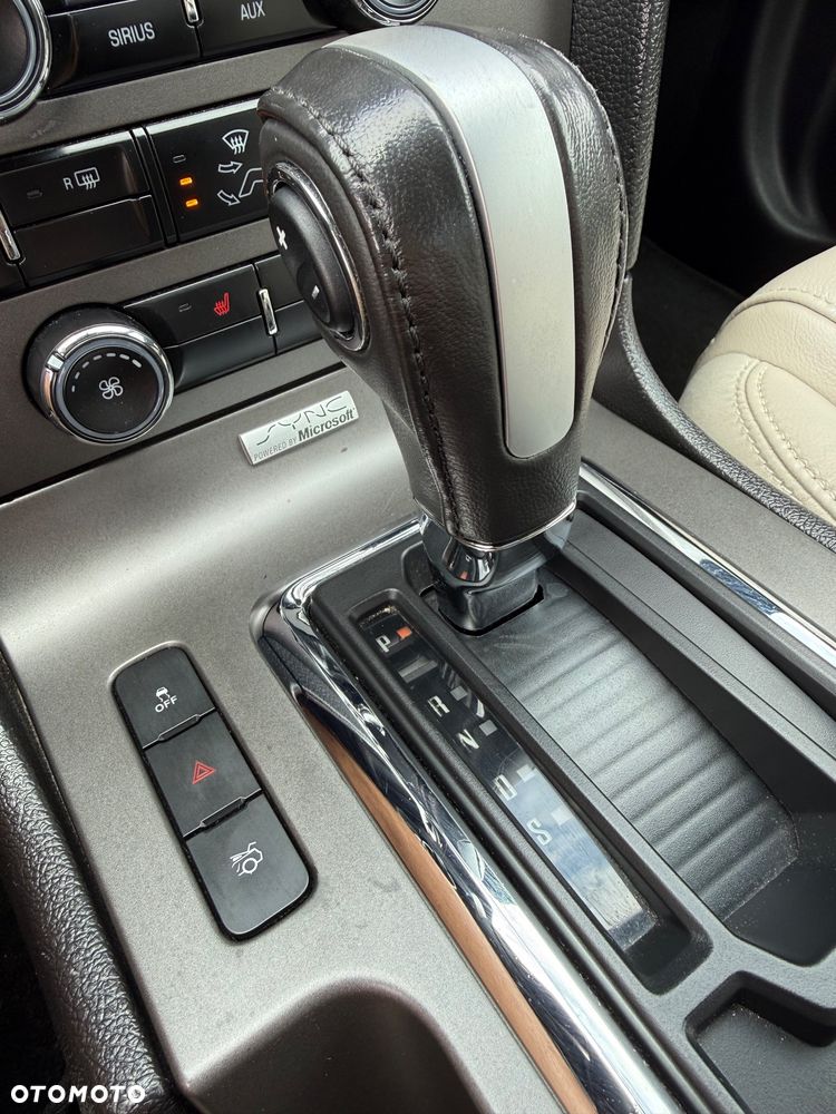 Ford Mustang 3.7 V6 Premium - 30