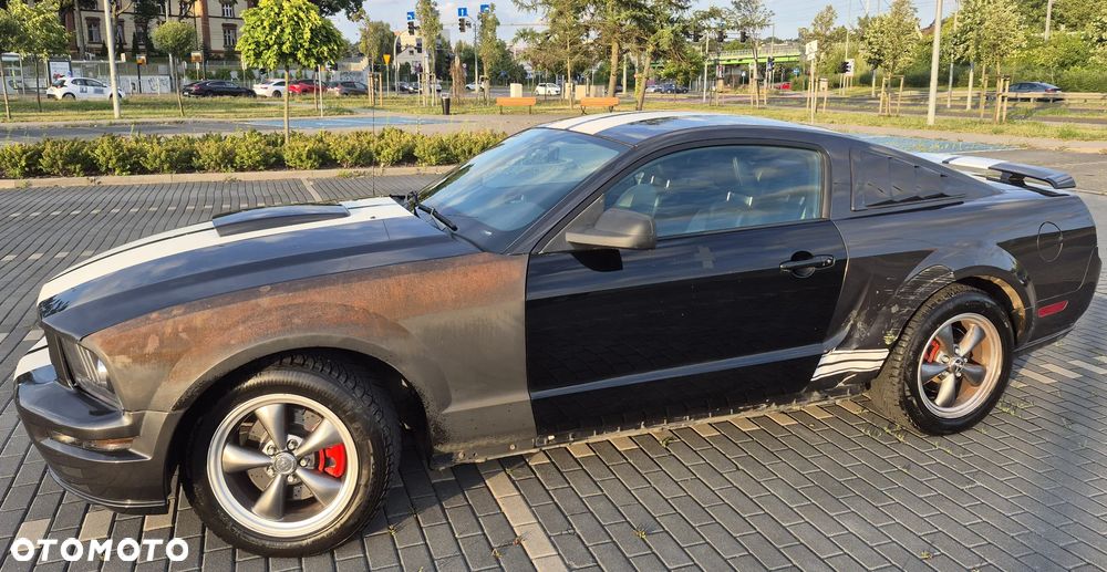 Ford Mustang - 5