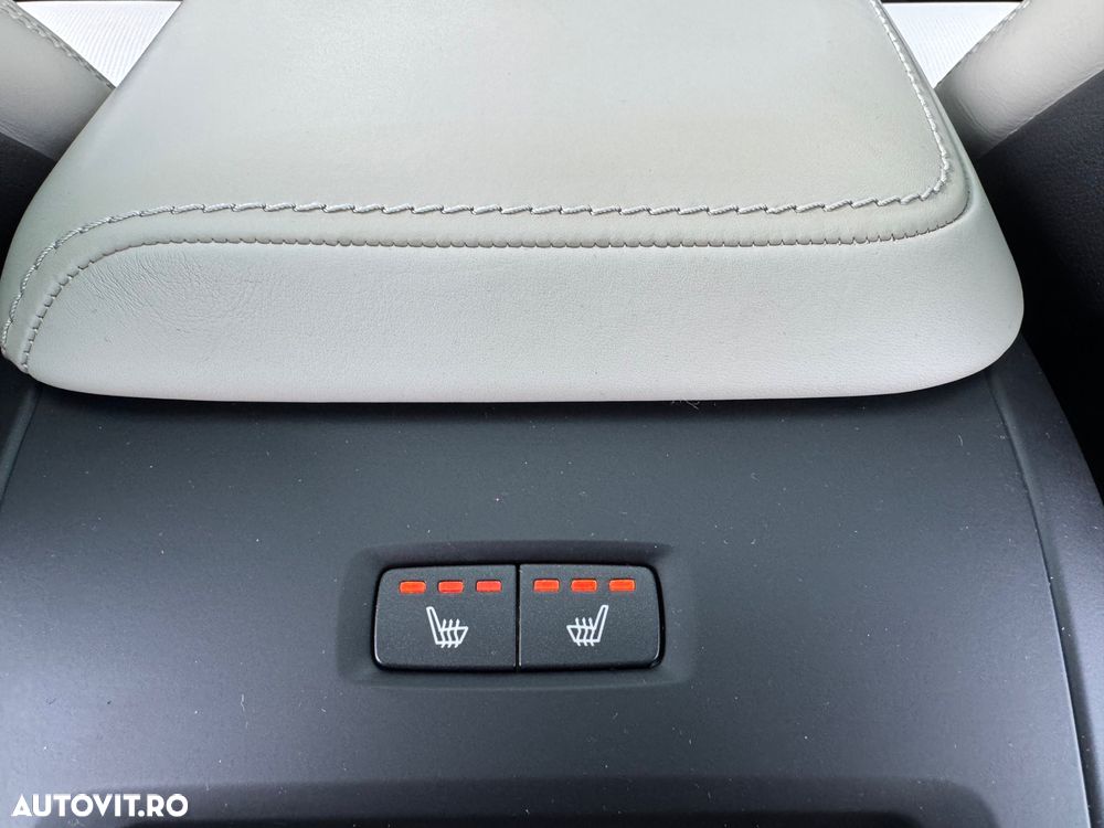 Volvo XC 60 D5 AWD Inscription - 31