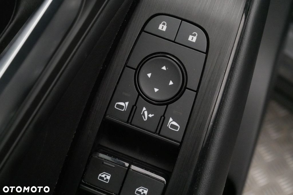 Nissan Qashqai - 32