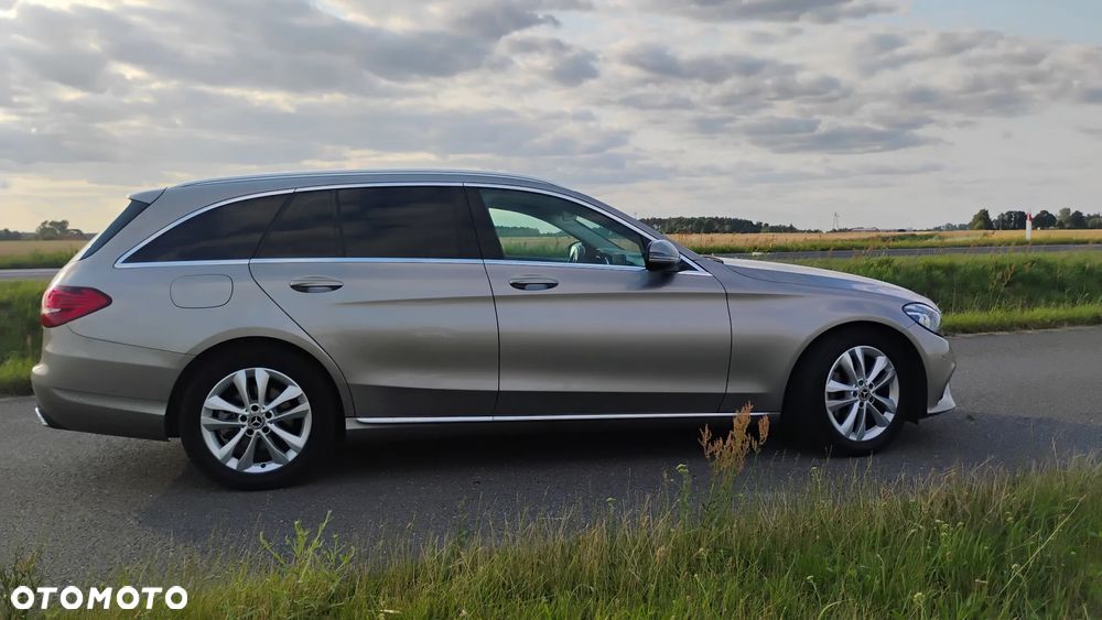 Mercedes-Benz Klasa C 220 d 4Matic 9G-TRONIC Avantgarde - 10