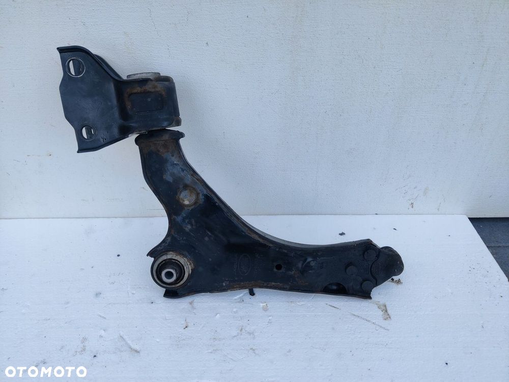 Wahacz prawy Jaguar E-pace - 1