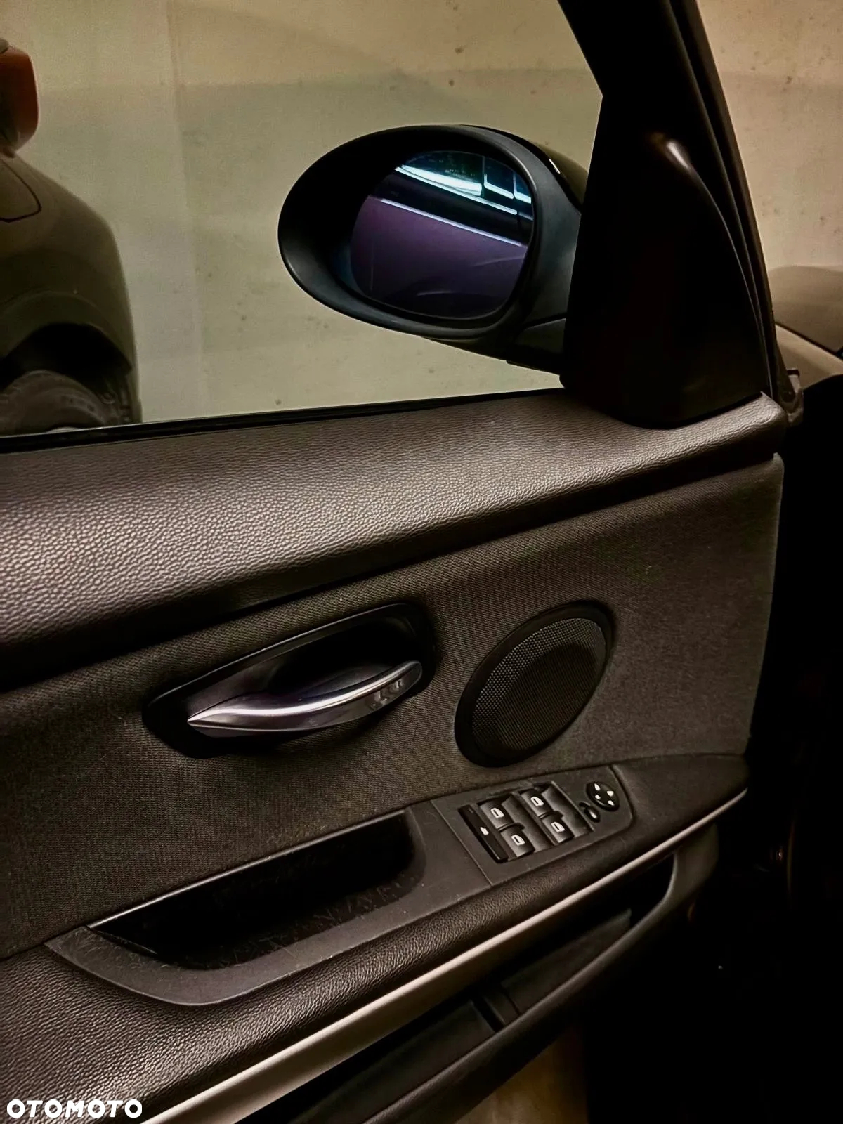 BMW Seria 3 320i - 12