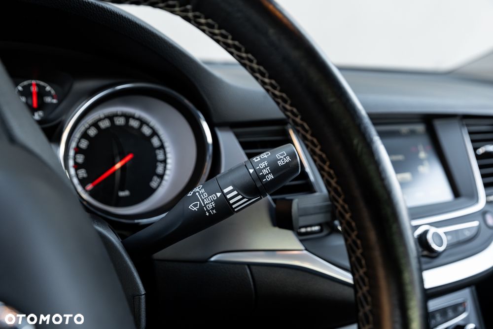 Opel Astra 1.4 Turbo Dynamic - 30