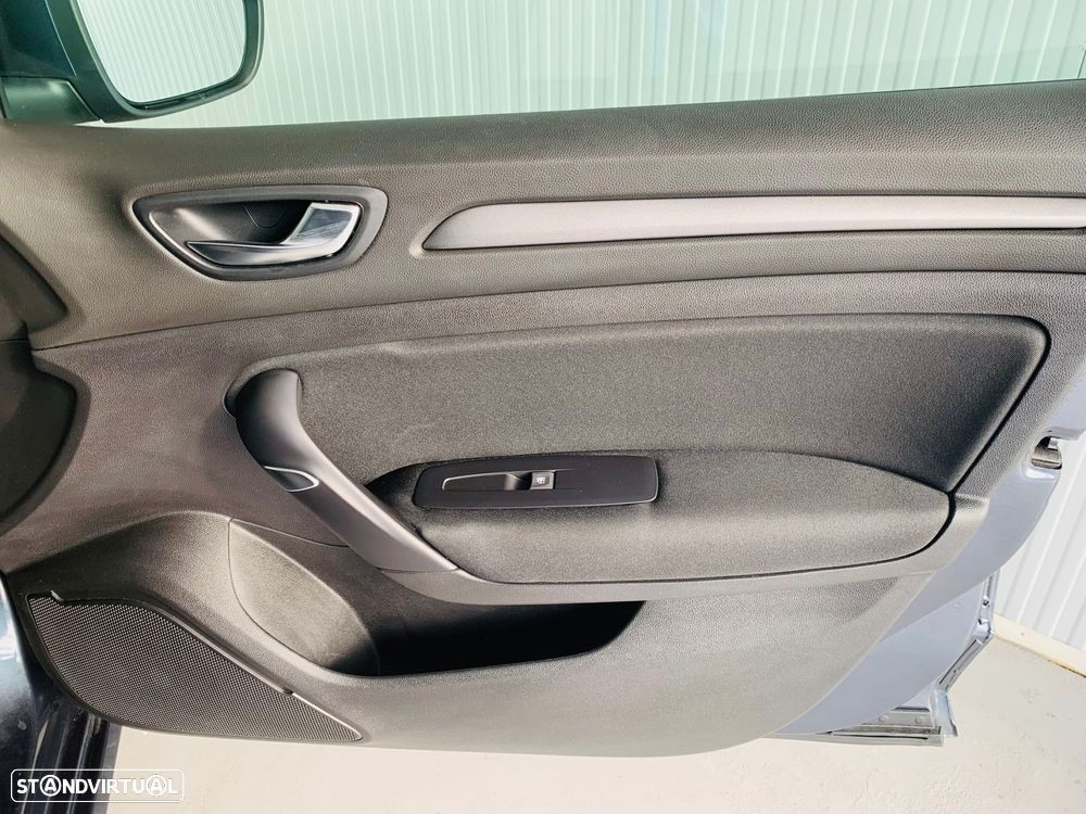 Renault Mégane Sport Tourer 1.5 Blue dCi Techno - 38