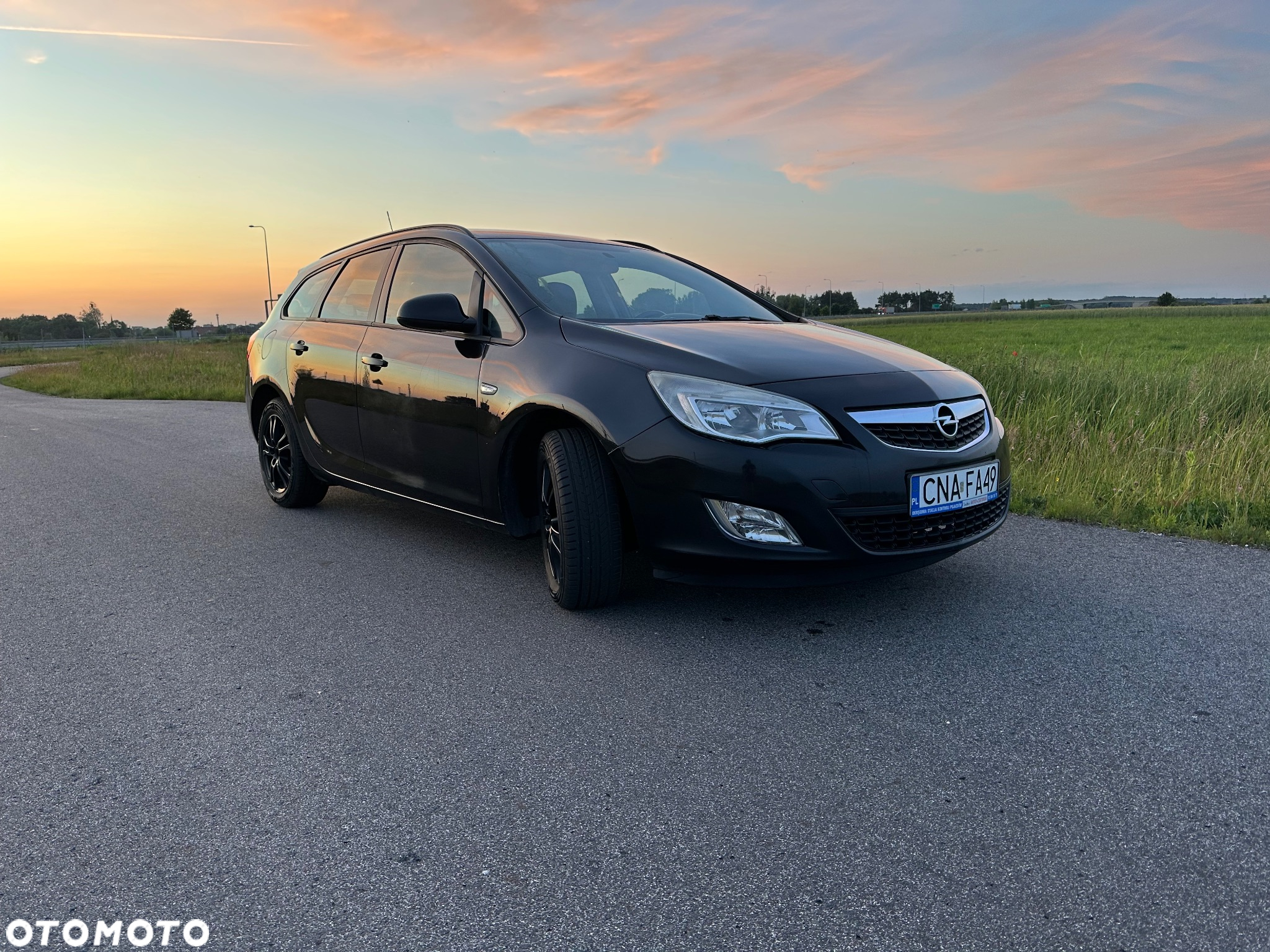 Opel Astra 1.4 Turbo Sports Tourer - 4