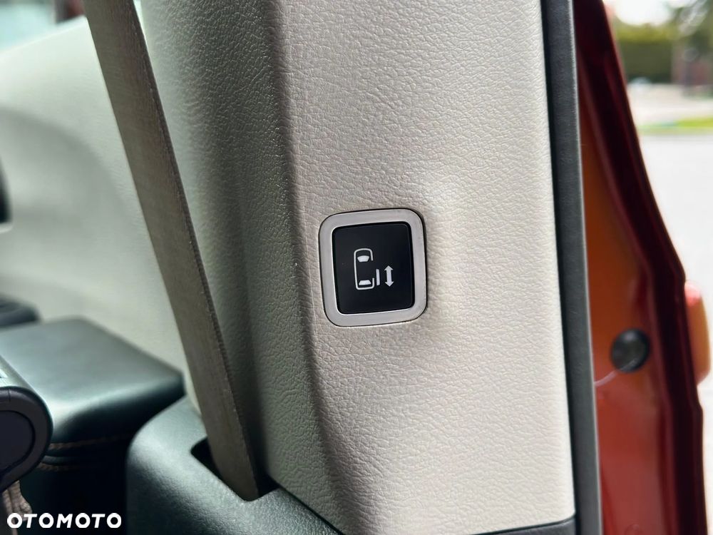 Chrysler Pacifica - 10