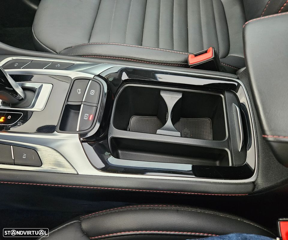 MG EHS 1.5 T-GDI Plug-in Hybrid Luxury - 36
