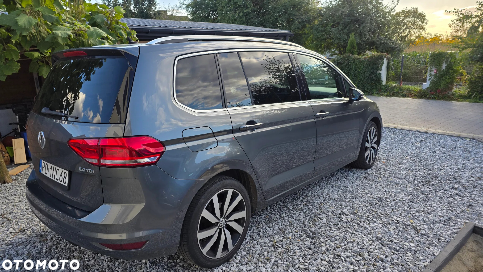 Volkswagen Touran 2.0 TDI SCR (BlueMotion Technology) DSG Highline - 4