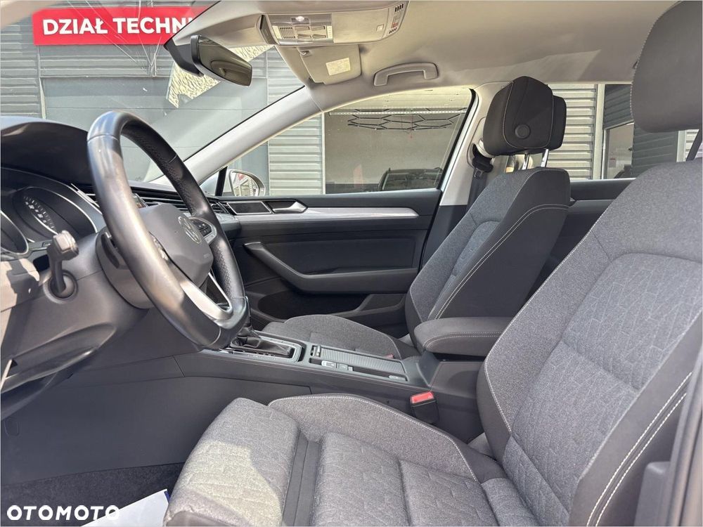 Volkswagen Passat Variant 1.5 TSI EVO Business DSG - 11
