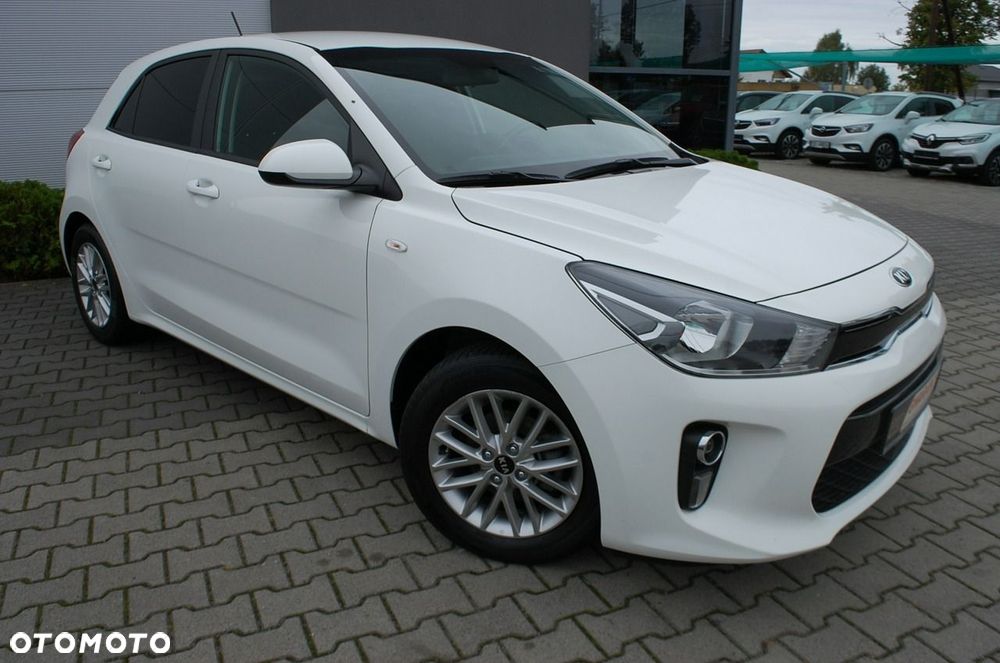 Kia Rio - 20