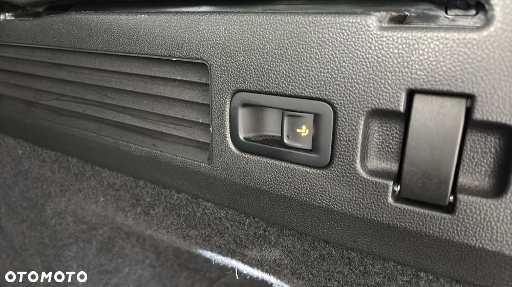 Volkswagen Arteon 2.0 TSI R-Line DSG - 19