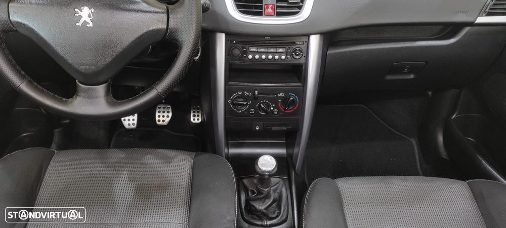 Peugeot 207 CC 1.6 16V - 33