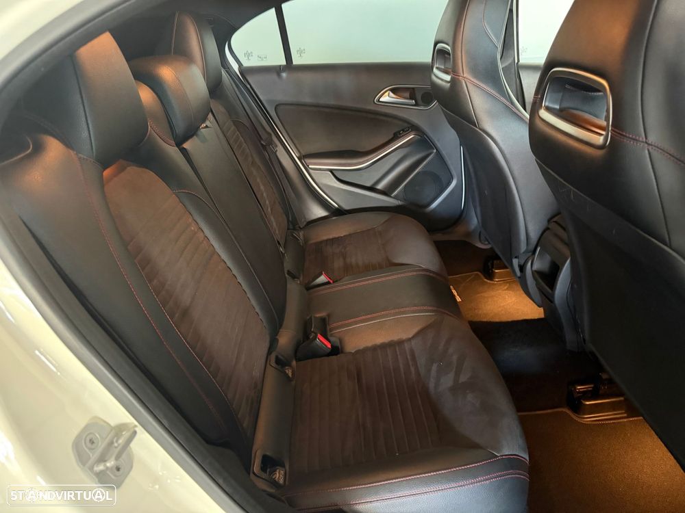 Mercedes-Benz A 180 CDI 7G-DCT AMG Line - 28