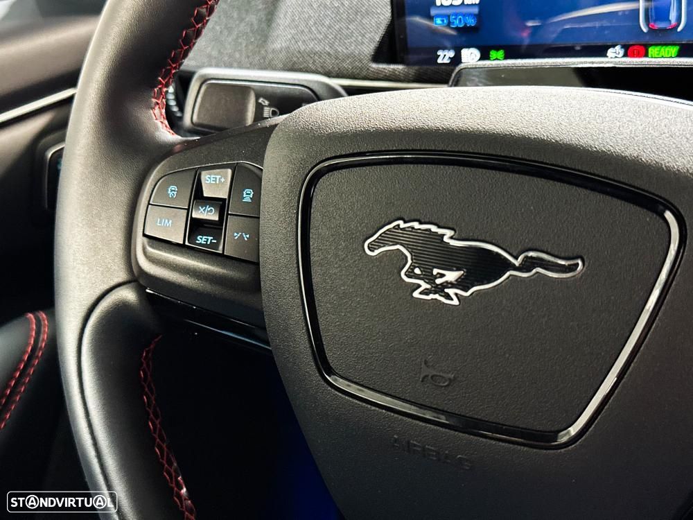 Ford Mustang Mach-E AWD PREMIUM - 41