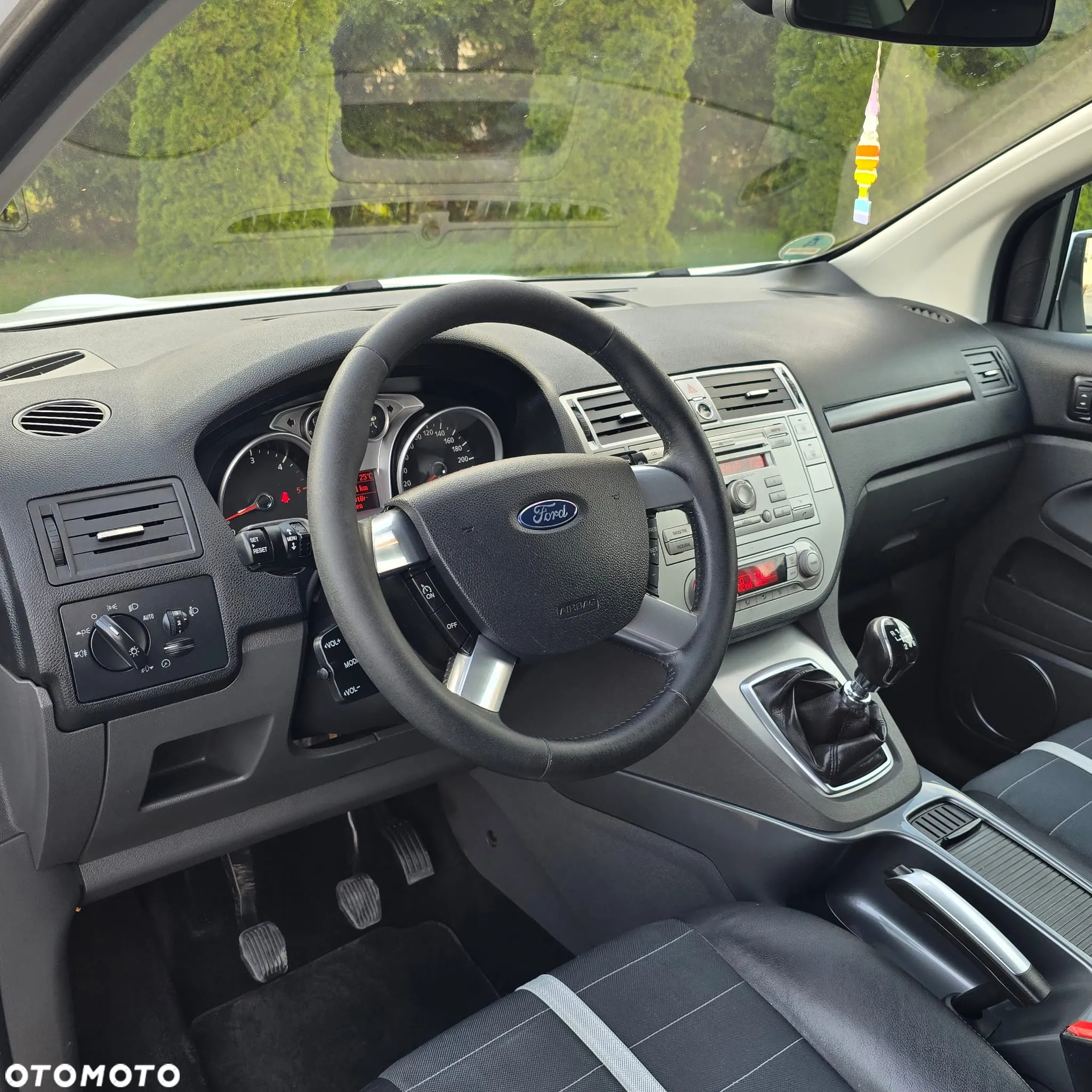 Ford Kuga 2.0 TDCi FWD Titanium - 22