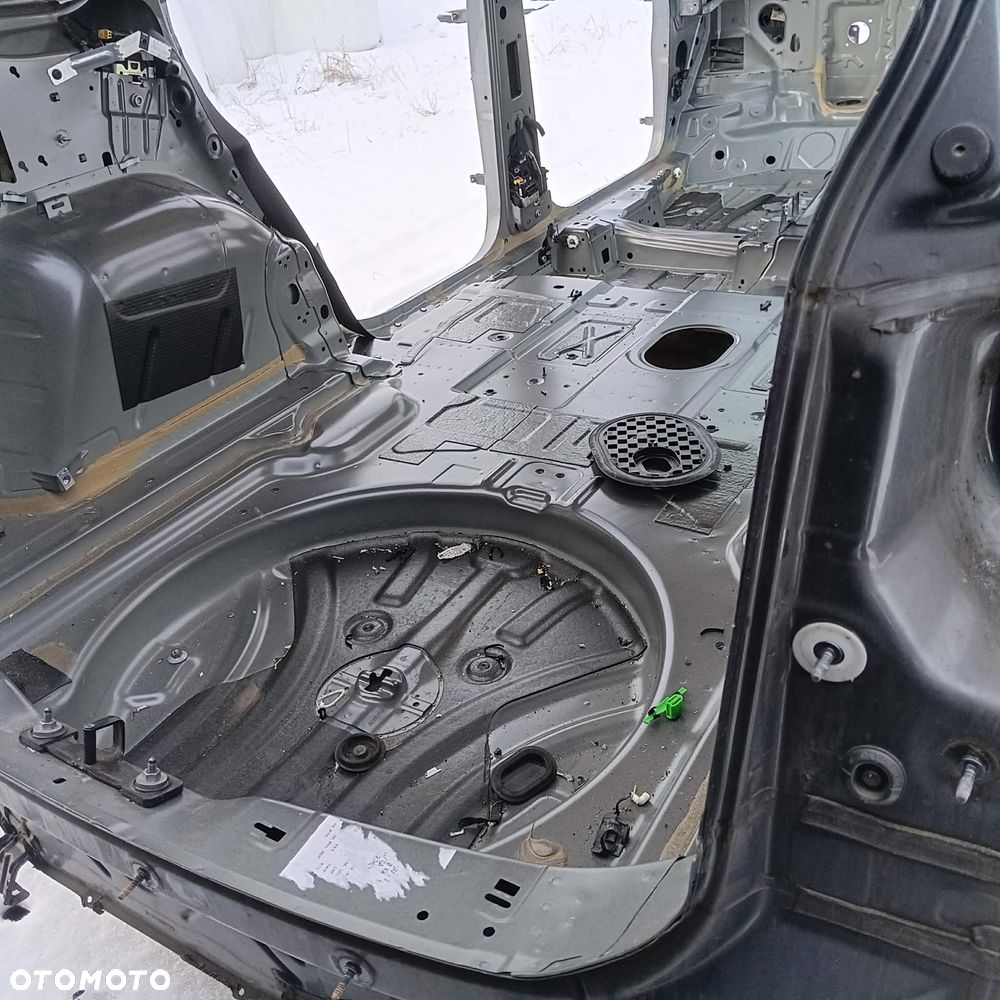 VW TOURAN 5TA III 3 CAŁY TYŁ ĆWIARTKA TYŁ LEWA PRAWA PAS DACH - 4